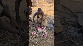 Download Lagu Chaabaa cooking big bird meat #chaabaa #dudukwe #Hadzabe MP3