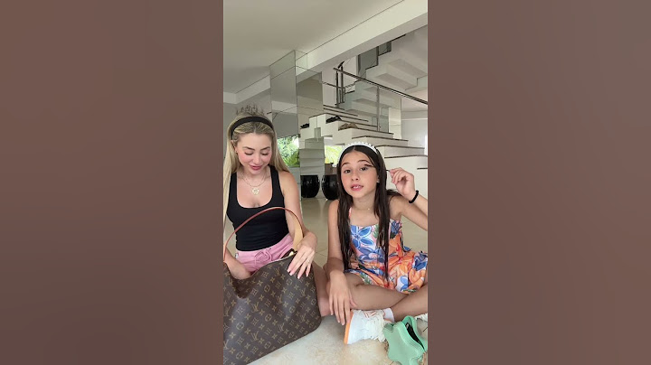 TUDO O QUE TEM DENTRO DA BOLSA! *Beatriz com Z
