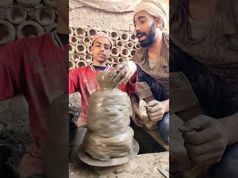 تعليم شغل الاواني الفخاريه ابداع في ورش صناعه مع ملك الفخار اجمل تحيه الامارات الكويت العراق اليمن