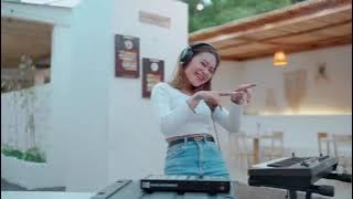 VITA ALVIA  MELEPAS LAJANG  MUSIC VIDEO SEKAWAN RECORD