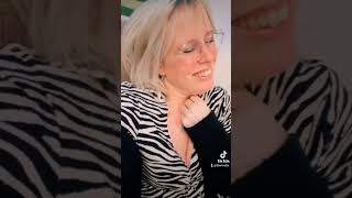 on me juge et alors! #humour #jalousie #bonheur #jugement #lavieestbelle  #artist #amour