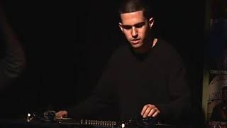 A-Trak | Slipmat Studies Set | Routine Royale
In this classic throwback video from the Semester 01 DVD, A-Trak shows us how to properly utilize two turntables and a mixer.
Be sure to subscribe for more features and original series from Scratch DJ Academy! https://www.scratch.com
Like Us on Facebook - https://www.facebook.com/scratchdjacademy
Follow Us on Instagram - https://instagram.com/scratchdjacademy Tweet Us - https://twitter.com/ScratchDJAcdmy
Scratch DJ Academy is teaching the new wave of DJs and Music Producers. Join the Movement. Scratch DJ Academy, co-founded in 2002 by Rob Principe and the late Jam Master Jay of the legendary group Run DMC, has taught over 500,000 people from all 50 states and 35 countries at its five flagships and ten satellite locations. With its copyrighted curriculum, state of the art equipment, local celebrity instructors, and emphasis on mentorship and community, Scratch DJ Academy offers introductory, intermediate, and advanced courses along with certification and professional programs, giving DJs and producers of all skill levels the opportunity to realize their aspirations. A-Trak | Slipmat Studies Set | Routine Royale