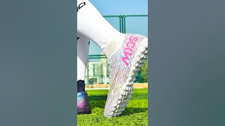 حاجات مضيعش فلوسك عليها في الكورة💸⚽️#shorts #odey_amin #كرة_قدم #football #مهارات #اهداف #مباريات