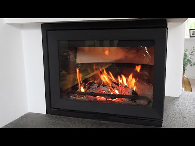How to light your fire with Jøtul 520- and 620-series - YouTube