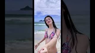 Giovanna Alparone Aproveita O Verão Na Praia Com Dancinha