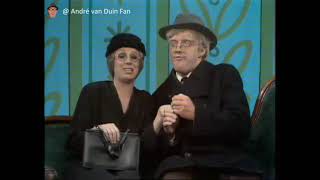 André van Duin en Corrie van Gorp - Weet je nog wel oudje (1977)