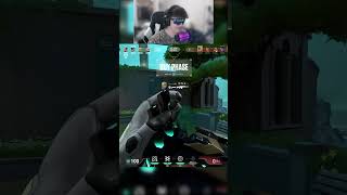 Thats a nice skin you got there #valorant #valorantclips