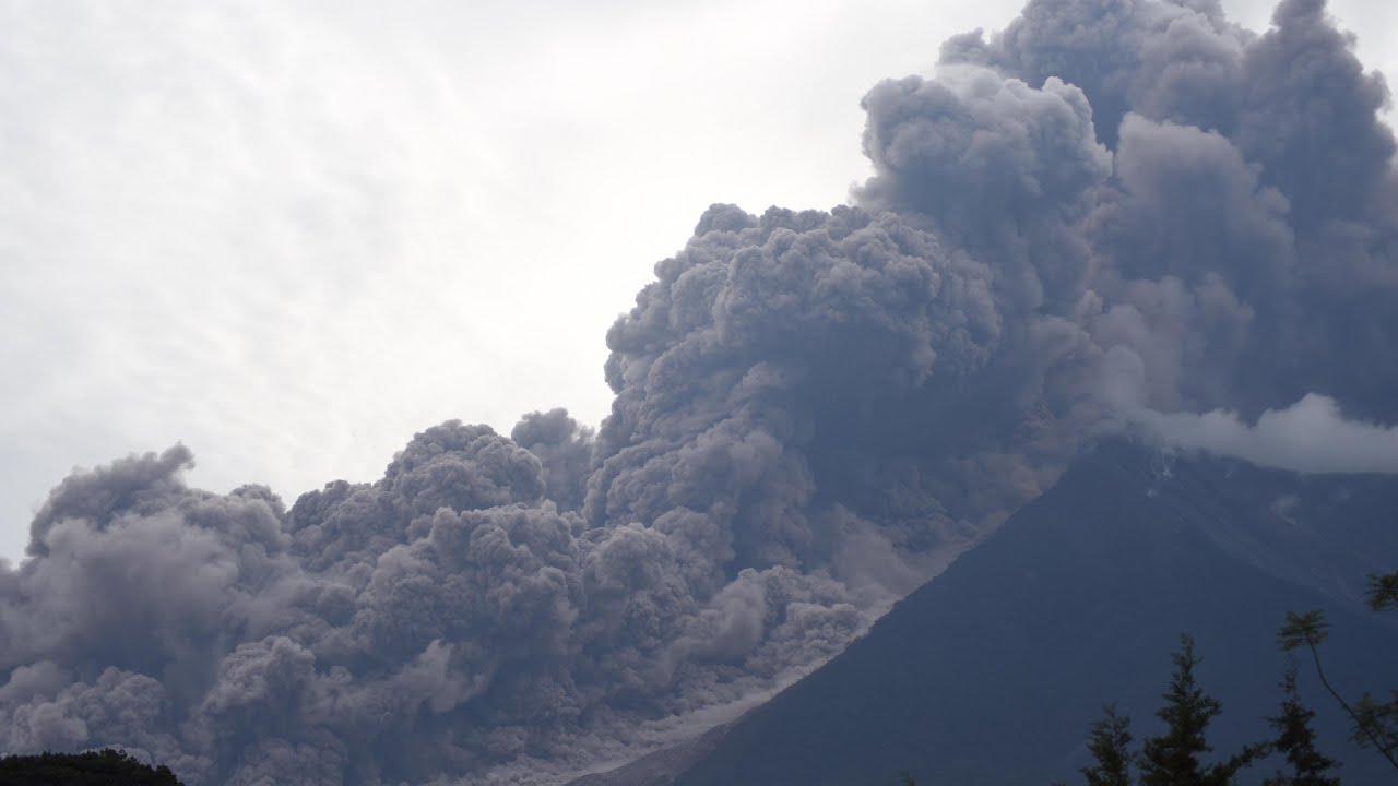 グアテマラ フエゴ山噴火 緊迫した現地の状況がわかる空撮 Sns動画まとめ