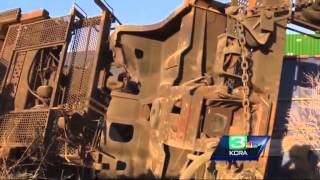 14 Union Pacific train cars derail in Galt, damaging track