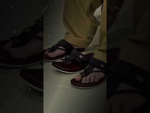 چارسدہ پیزار پراڈا چپل نرم سول والا آرڈر دینے کیلئے واٹس اپ نمبر پر رابطہ کریں 03120600095