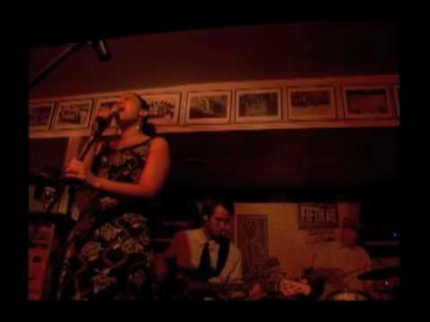 Boombit Grace "Live" @ The Alphabet Lounge Perform...