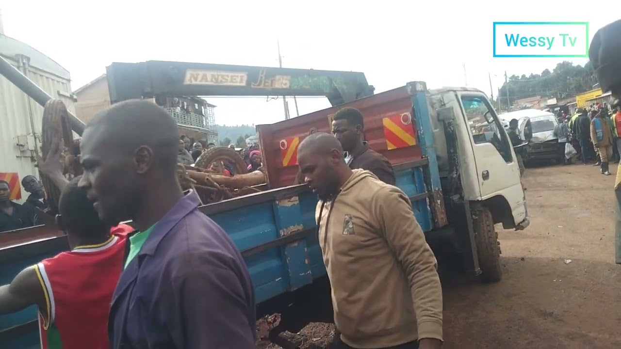 A FATAL ACCIDENT AT MENYINKWA KISII TOWN💔💔💔💔SEVERAL PEOPLE INJURED OTHERS DEAD...