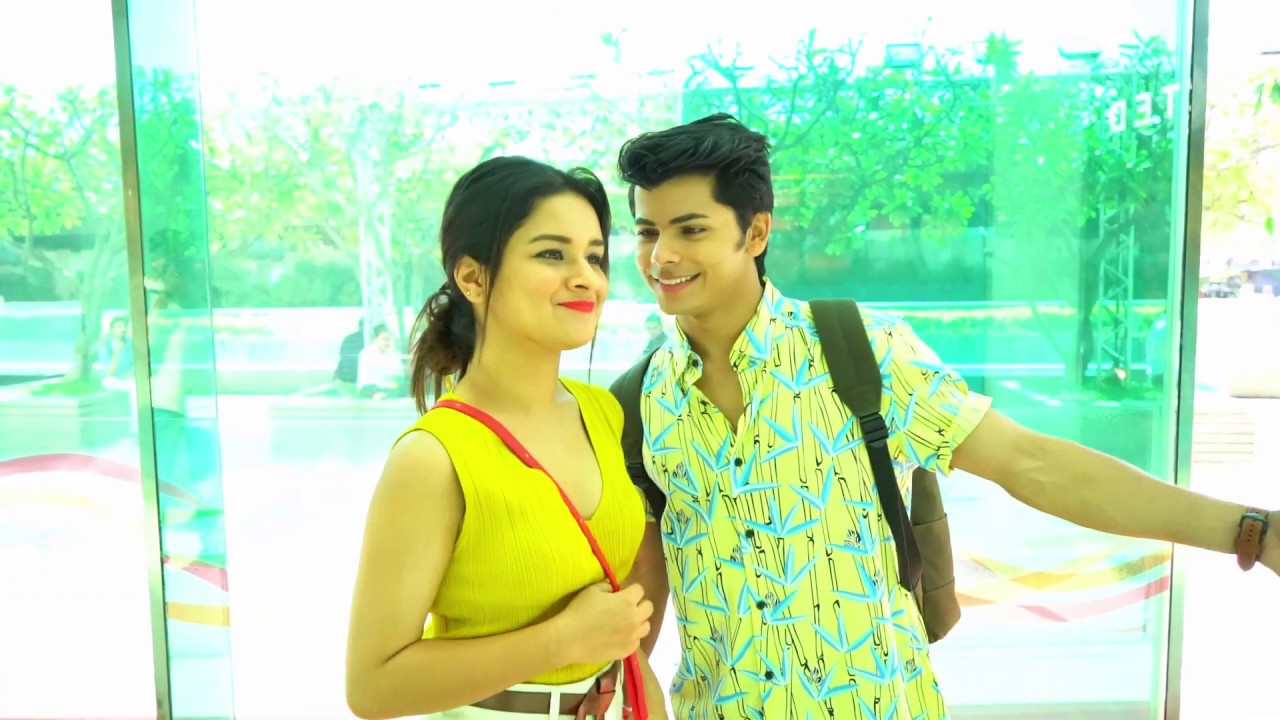 Oberoi Mall's Summer/Spring Look Book ft Avneet Kaur & Siddharth Nigam