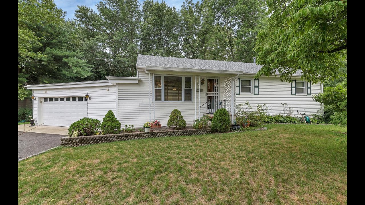 Real Estate Video Tour 92 Strawtown Road, West Nyack, NY 10994