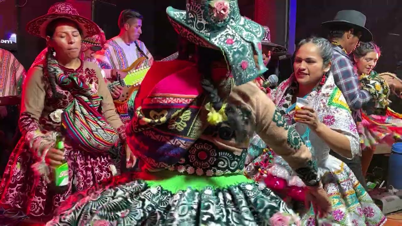 Presentación en vivo AREQUIPA 2025  | YOLITA FLOR