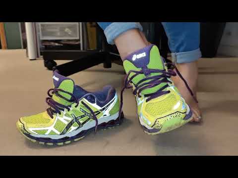 Kate's Asics shoeplay