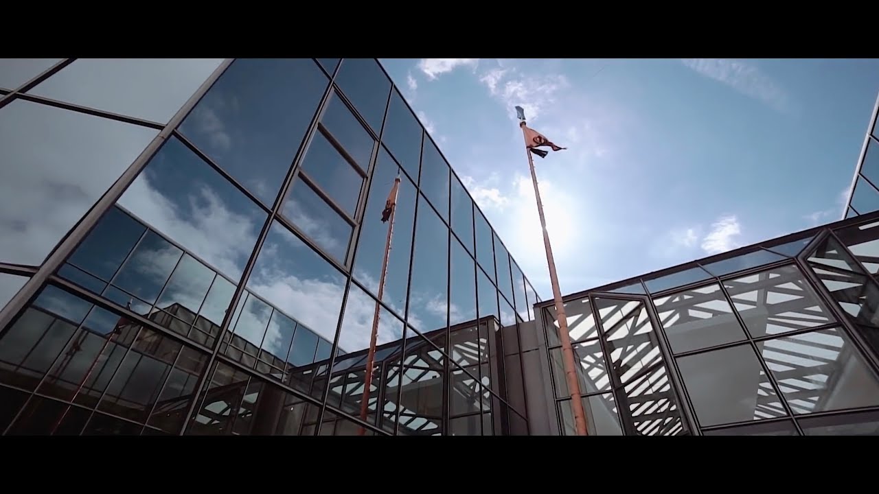 The UK's Largest Sikh Gurdwara - Guru Maneyo Granth Gurdwara, Slough, UK