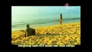 Di Tengah Ombak Elisa Bareto