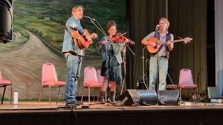 The Murphy Beds with Liz Hanley at the Philadelphia Ceili Group's 50th music festival 10/12/24 Content