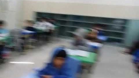 فصل أول أول يردد سورة الشمس كلمة كلمة مع الأستاذ طارق