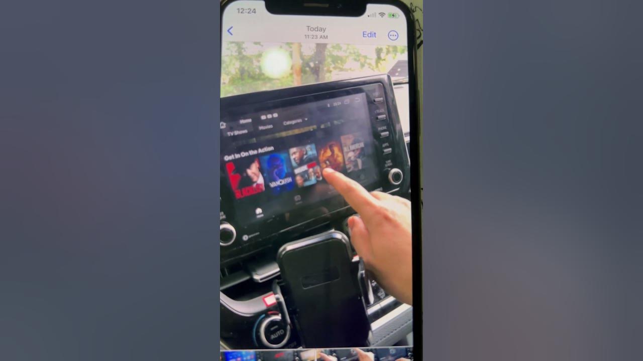 AI WiFi Apple Carplay You can watch movie YouTube