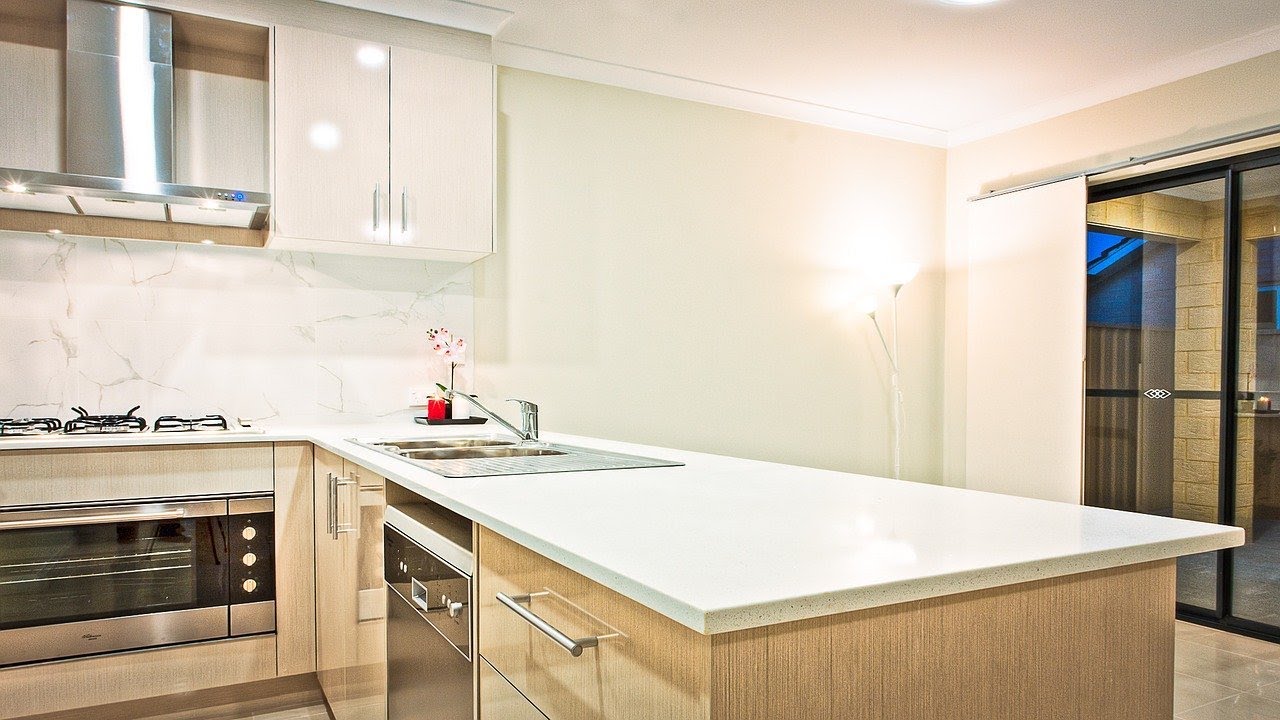 How To Buy A House In 2020 + First-time Home Buyer Tips | Tatiana Bedoya Realtor