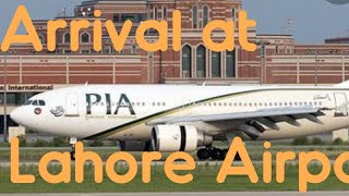 Arrival at Lahore Airport I video # 1 I Pakistan I Baggage claim area I Urdu I Hindi