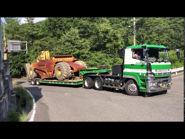 ハヤタニ重機#低床トレーラー重機積込 - YouTube