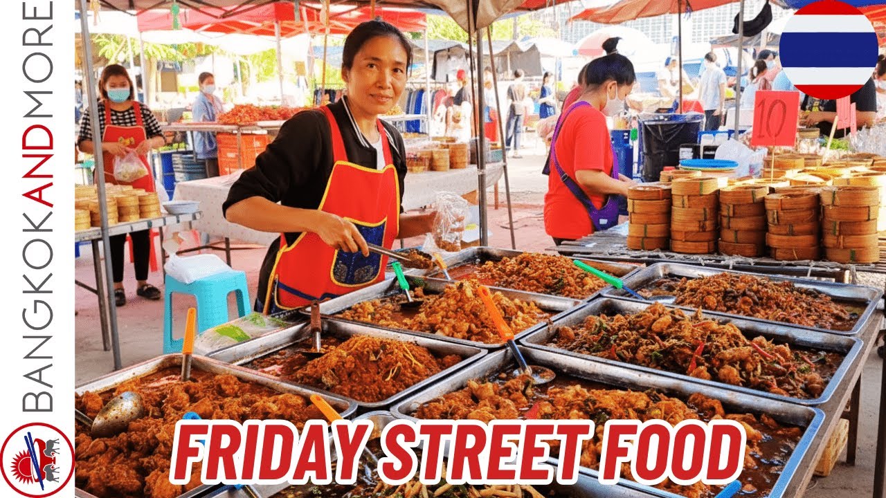 Friday Afternoon Street Food in Bangkok 🍜 Fresh Market Vibes