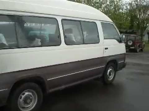 Nissan caravan 1990