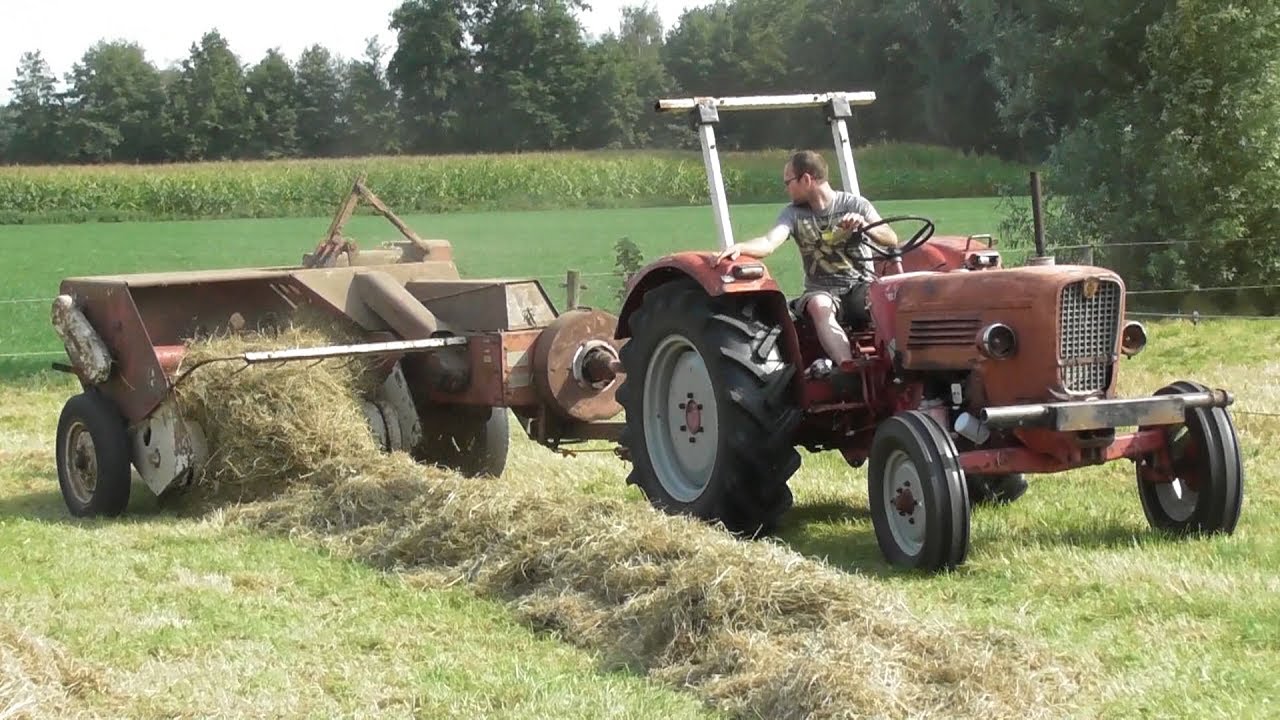 Güldner & McCormick - Baling hay