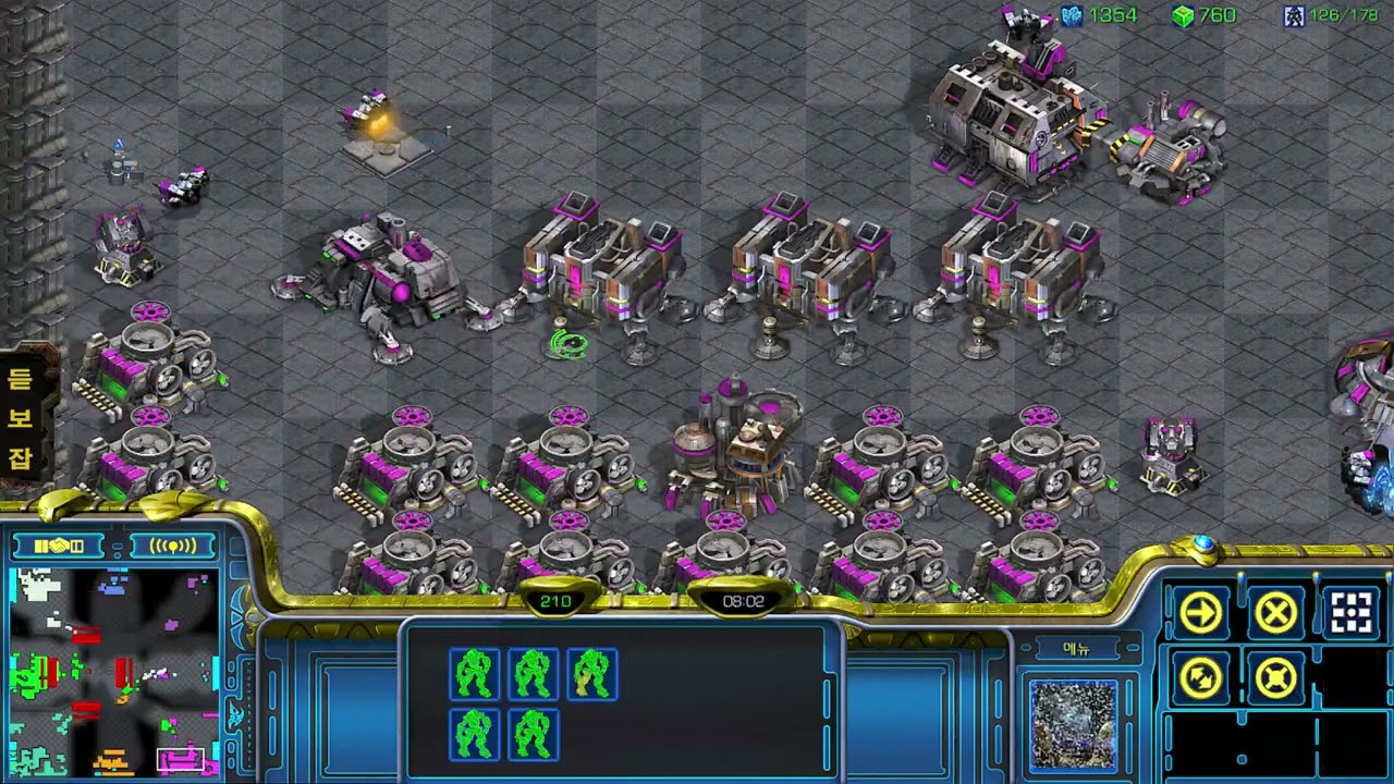 빨무  : 4대4방 무난하게 일인분 정도 하는 요령 견제 안하는 프로토스