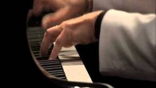 Video thumbnail of "Aldo Ciccolini: Hymne de l'enfant a son reveil (Liszt)"