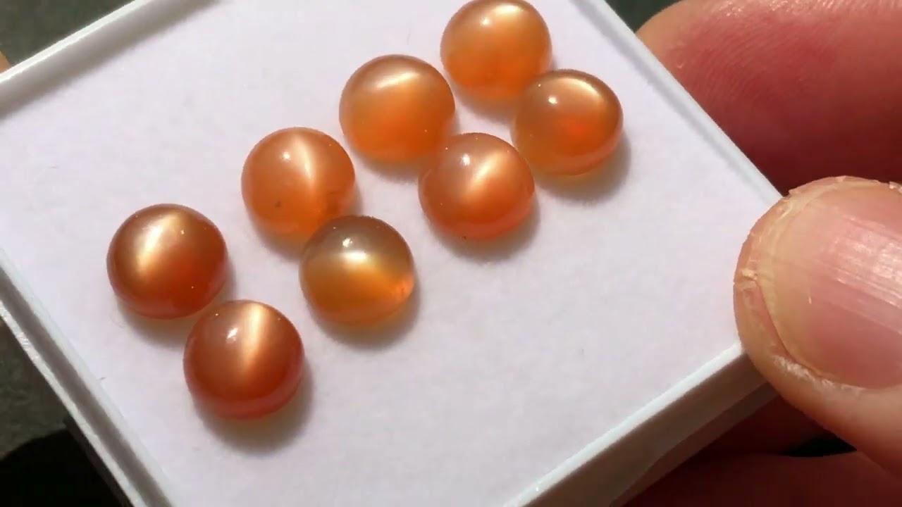 オレンジムーンストーン[200] 8mm ルース / 天然石ルース | Attic Natura