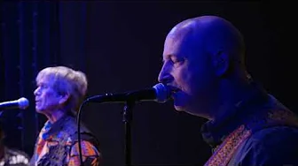 It Shoulda Been Me  - Charlie Morris Band