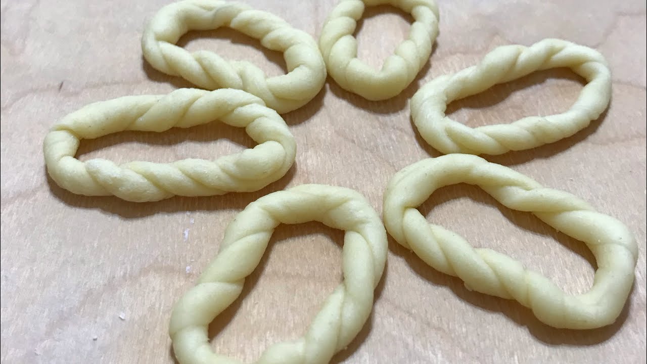 Lorighittas -una pasta fresca tipica Sarda.