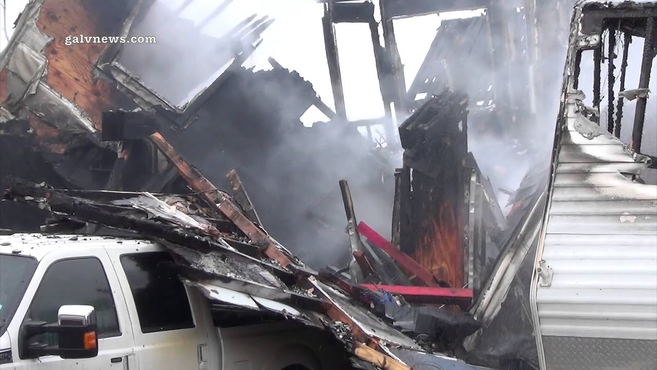 Family escapes house fire — The Daily News - YouTube
