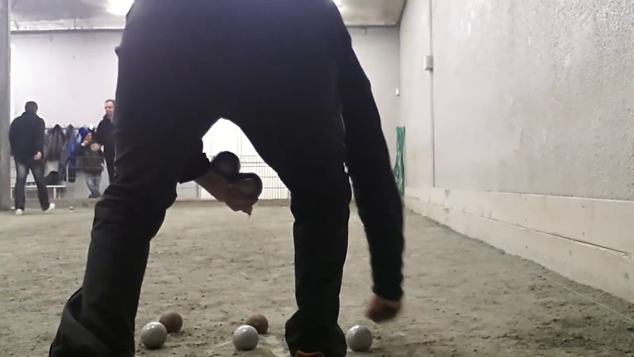 Miniature de la vidéo : Defi a Spinouze 11 sur 15 v2 Exercice petanque sautee