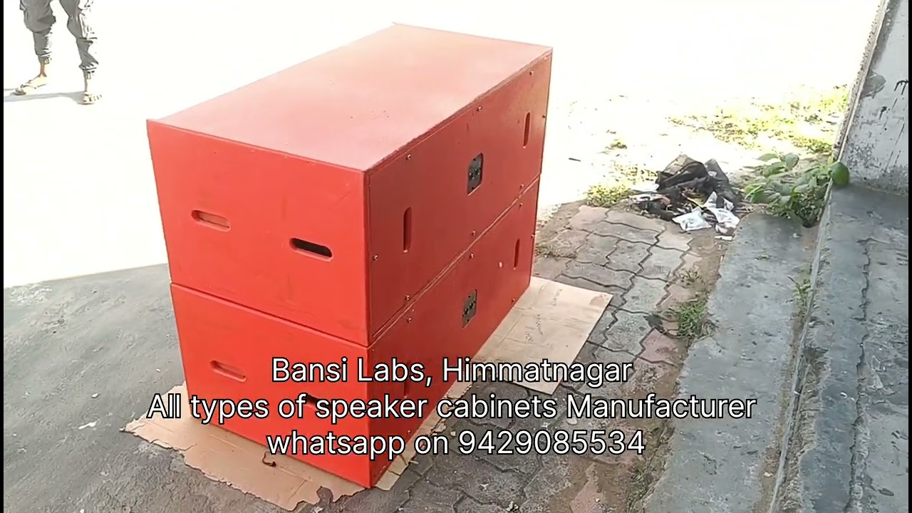 Horn loaded speaker cabinets 12" 4 hf