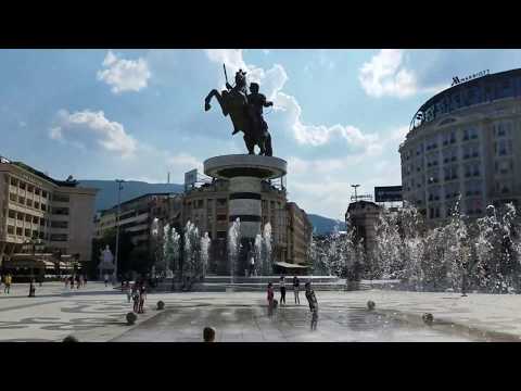 Video: Die Einzigartigsten Statuen In Skopje, Mazedonien