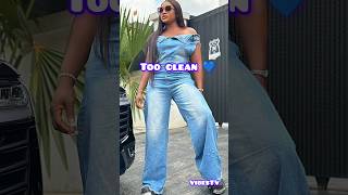 Lizzy Gold Stuns In Denim Jumpsuit 😍