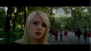 Alexz Johnson - Walking