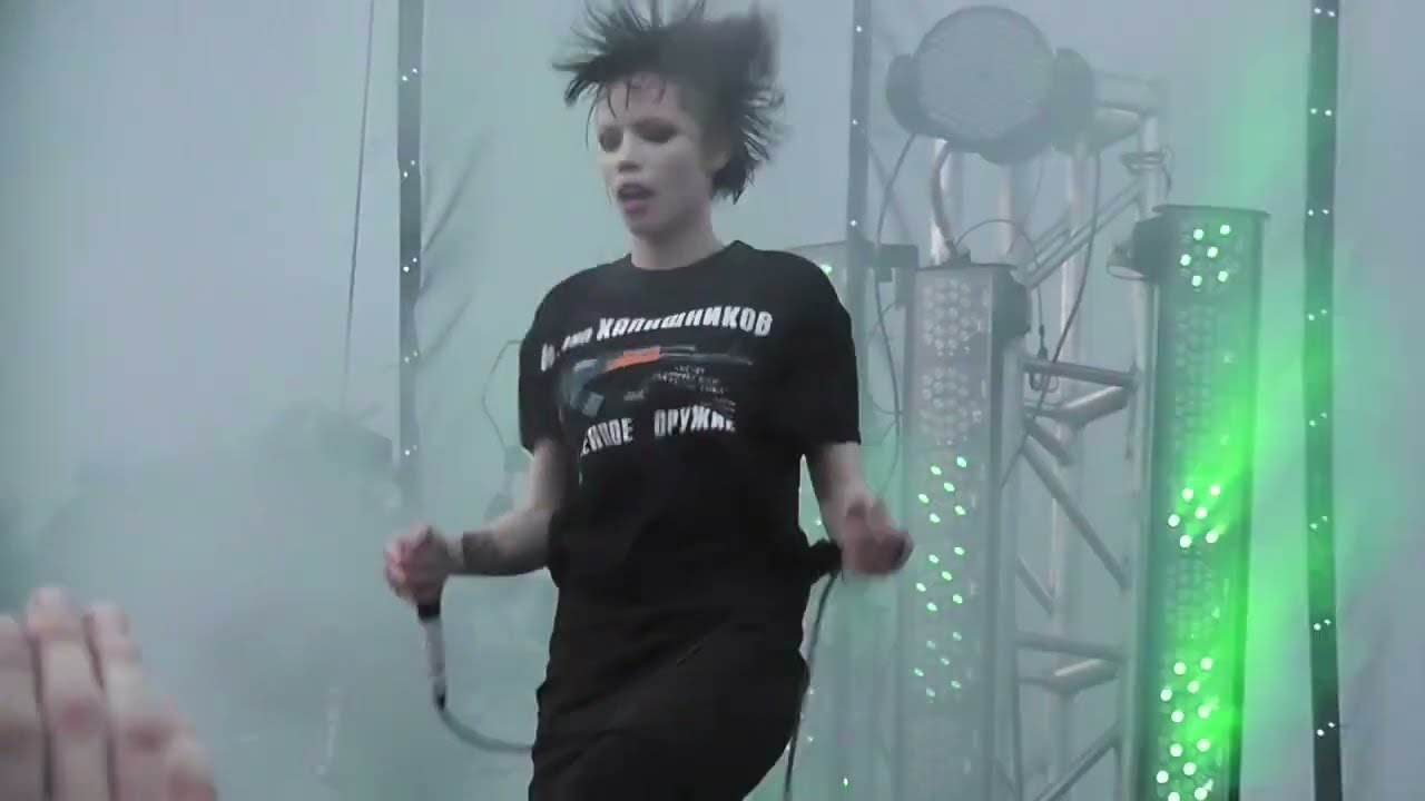 crystal castles celestica lollapalooza 2011