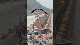 Prakasam Barrage - Engineering Marvel across Krishna River🌊 #river #vijayawada #india