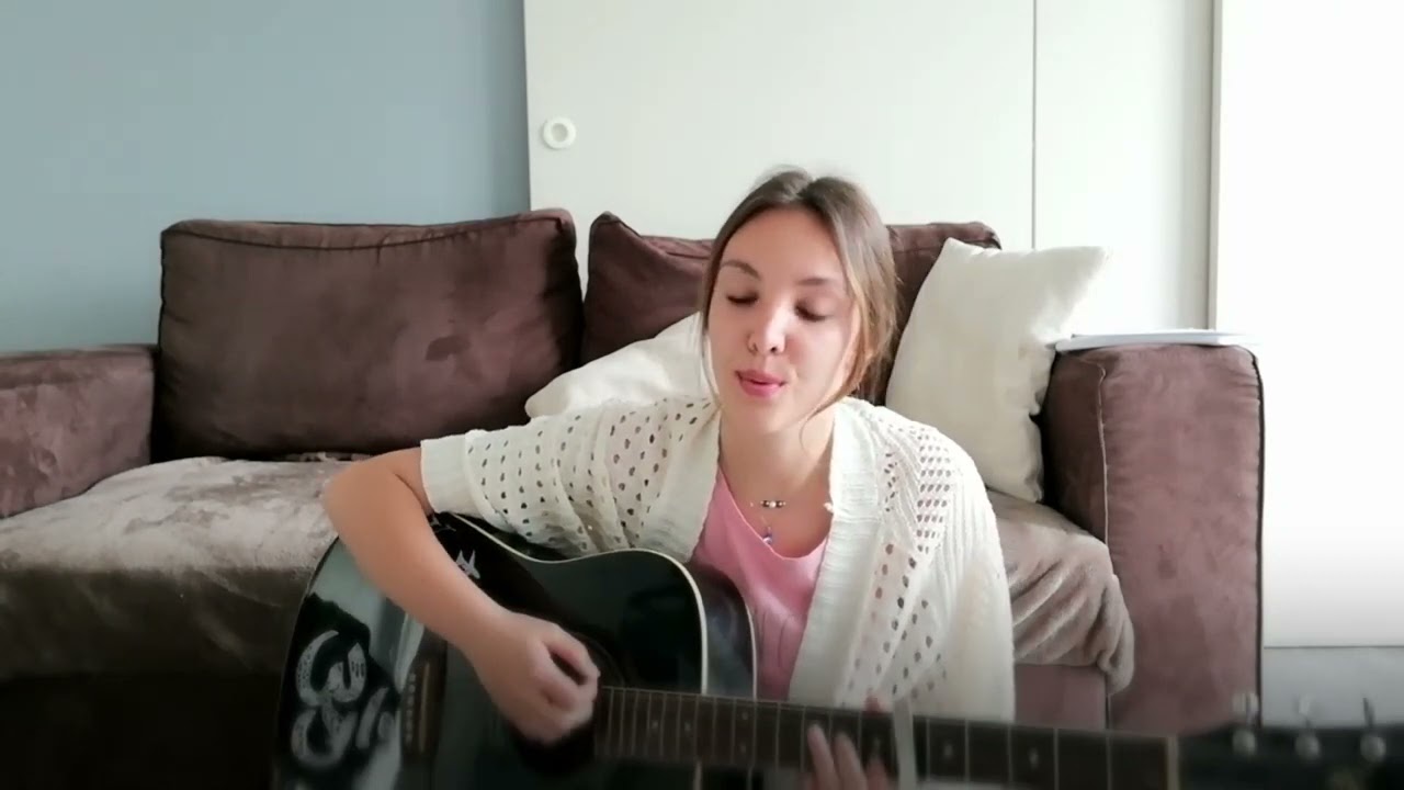 Bule prancis bisa nyanyi lagu minang