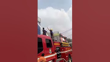 Kebakaran gedung kantor STARVISION