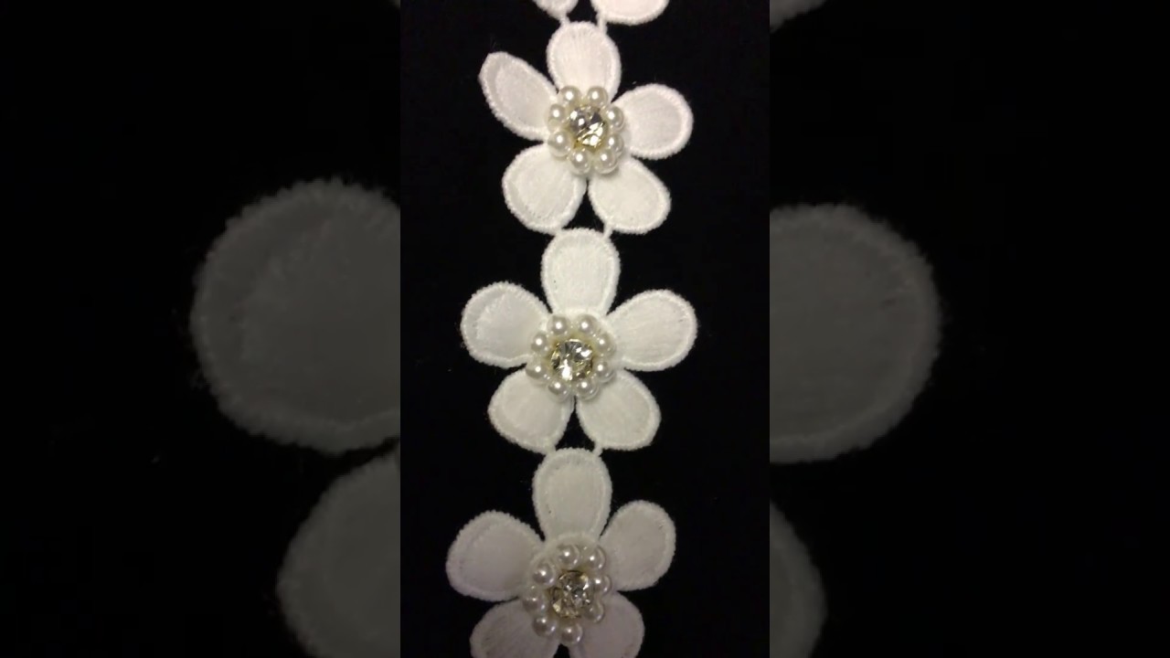 Galon Fil Strass Au Mètre En cristal Blanc 4mm Sur Support Noir