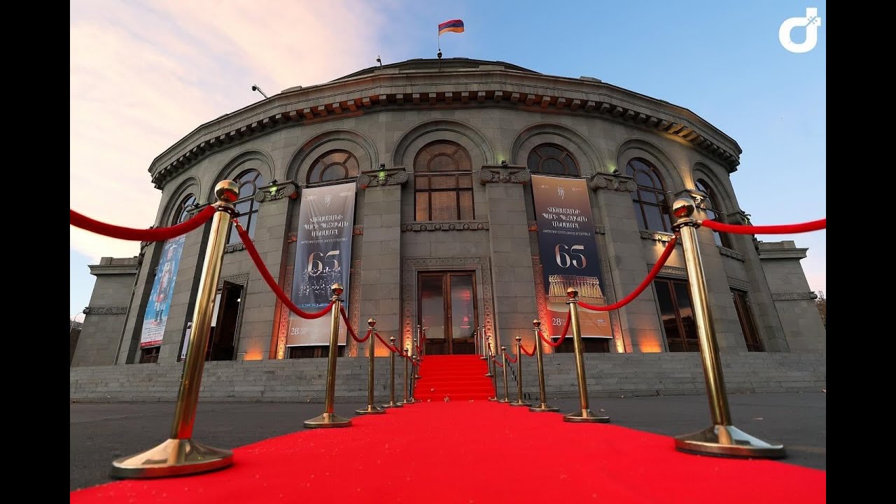 Pari Petakan Ansambl 65 Amyak