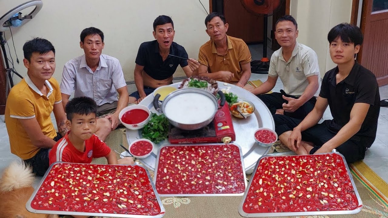 Ăn Cháo Lòng Tiết Canh. Ngày Mưa Gió | Biển Nguyễn ngọc.