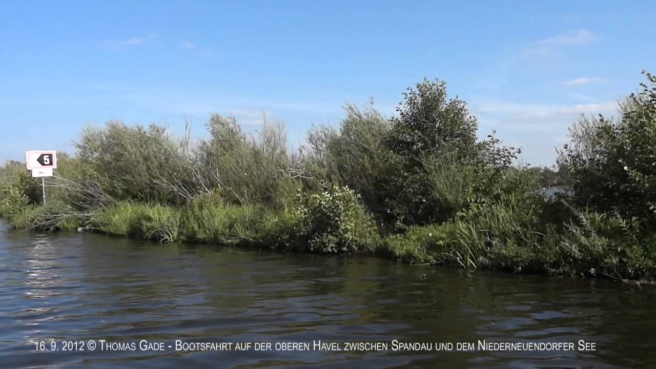 Bootsfahrt auf der Havel. Die versenkten Binnenschiffe im Niederneuendorfer See